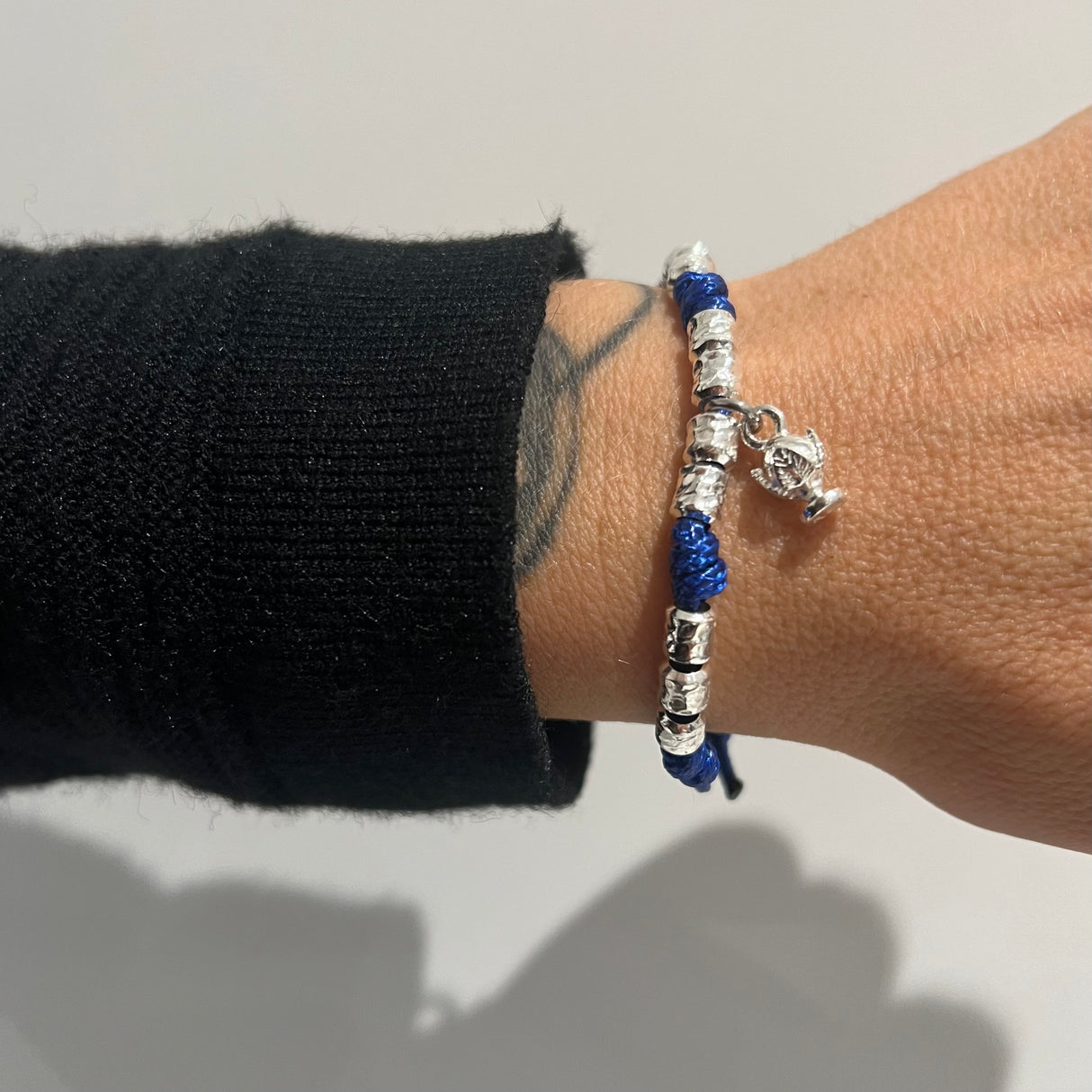 Bracciale cordino e Pumino Argento925 Blu elettrico